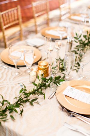 wedding table garland - Bethanne Arthur Photography