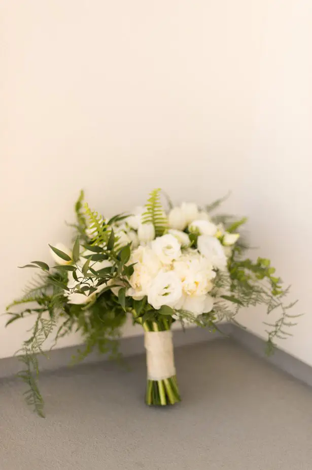 White rose wedding bouquet - Studio EMP