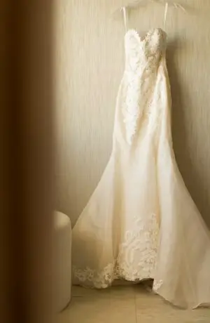 sleeveless wedding gown - Studio EMP