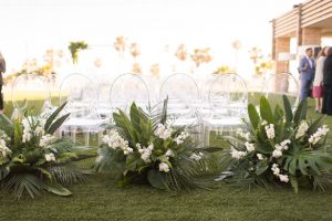 tropical wedding ceremony decor - Studio EMP