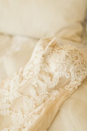 wedding dress lace - Studio EMP