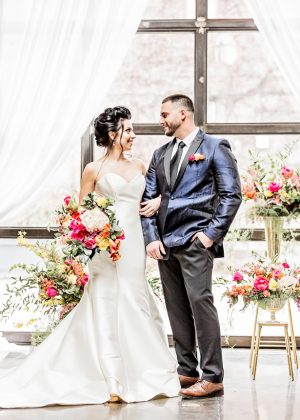 Bride and Groom Photo |Modern Meets Glamour Wedding Inspiration With Colorful Spring Vibes - Photography: Sarah Casile Weddings