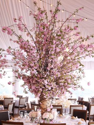 Cherry blossoms wedding centerpieces - Photography: Adam Opris