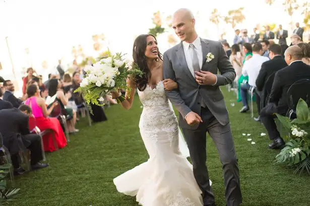Contemporary Glamorous Wedding with Tropical Vibes - Studio EMP