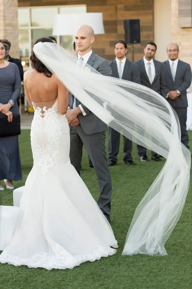 Romantic Wedding Photo - Studio EMP
