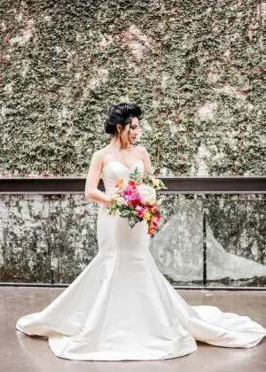 Sophisticated Bride - Photography: Sarah Casile Weddings