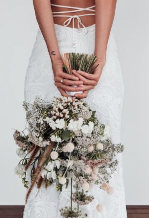 Wedding Bouquet - Image via Grace Loves Lace