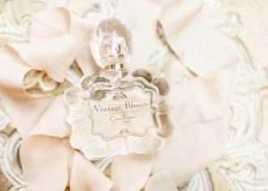 Wedding perfume - Photography: Sarah Casile Weddings