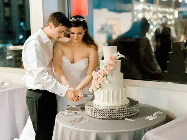 nashville wedding cake cutting - Sarah Nichole Photography