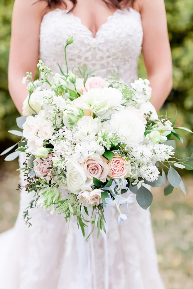 Romantic Spring Wedding With Pretty Blue Hues and Timeless Vibes