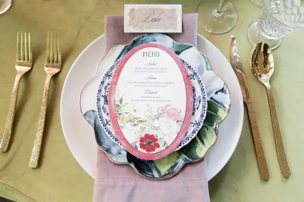 Vintage Wedding place setting - Photography: Szu Designs, Inc