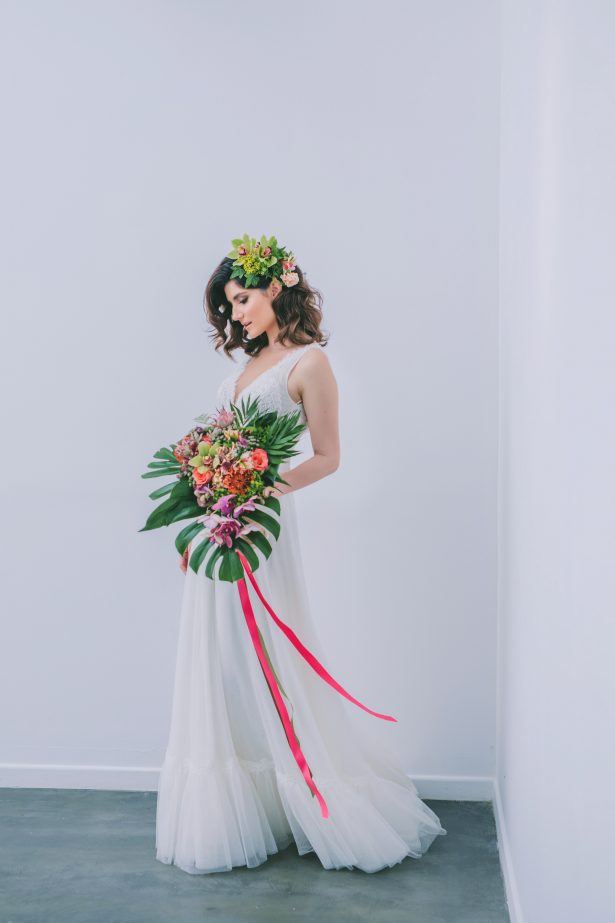 Stylish Tropical Bridal Look - George Pahountis Photographer