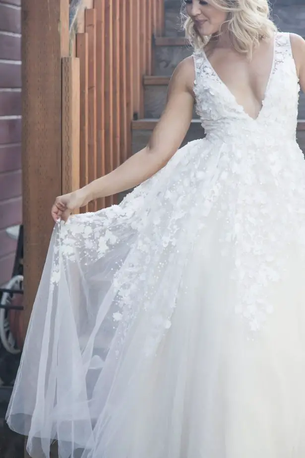 Ball gown sleeveless wedding dress - Photography: Szu Designs, Inc 