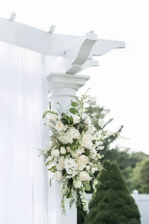 White Wedding flowers for wedding ceremony decor - Lynne Reznick Photography