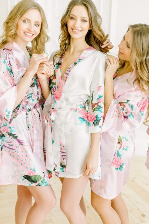 Bridal Robes - Fabulous Bridesmaid Gift Ideas Your Besties Will Love