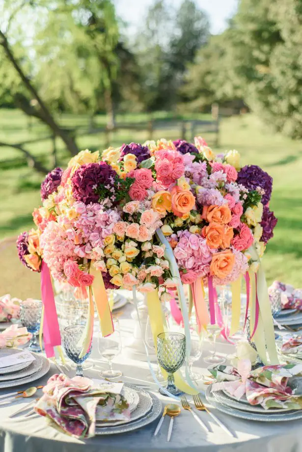 Bright and Colorful Wedding Centerpiece - Photography: Michelle Lynn Weddings