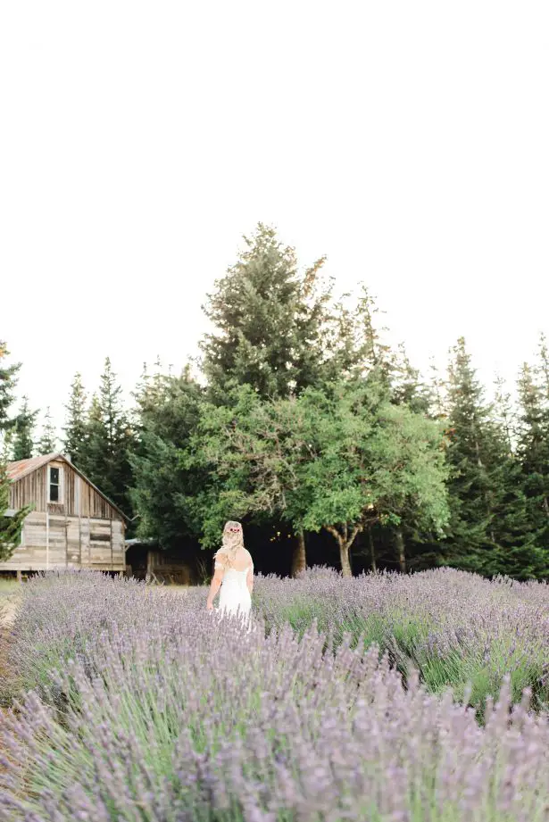 Romantic Wedding Inspiration in a Lavender Field - Lauryn Kay Photography Romantic Wedding Inspiration in a Lavender Field - Lauryn Kay Photography