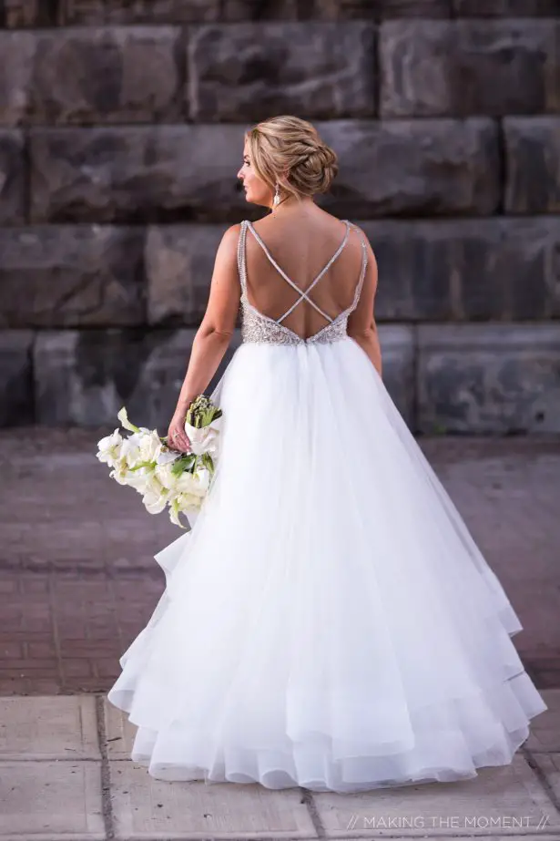 Ball gown open back princess wedding dress - Photography: Making the Moment 