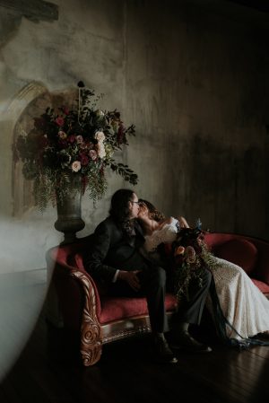 Moody wedding photo-  Violet Short Photography