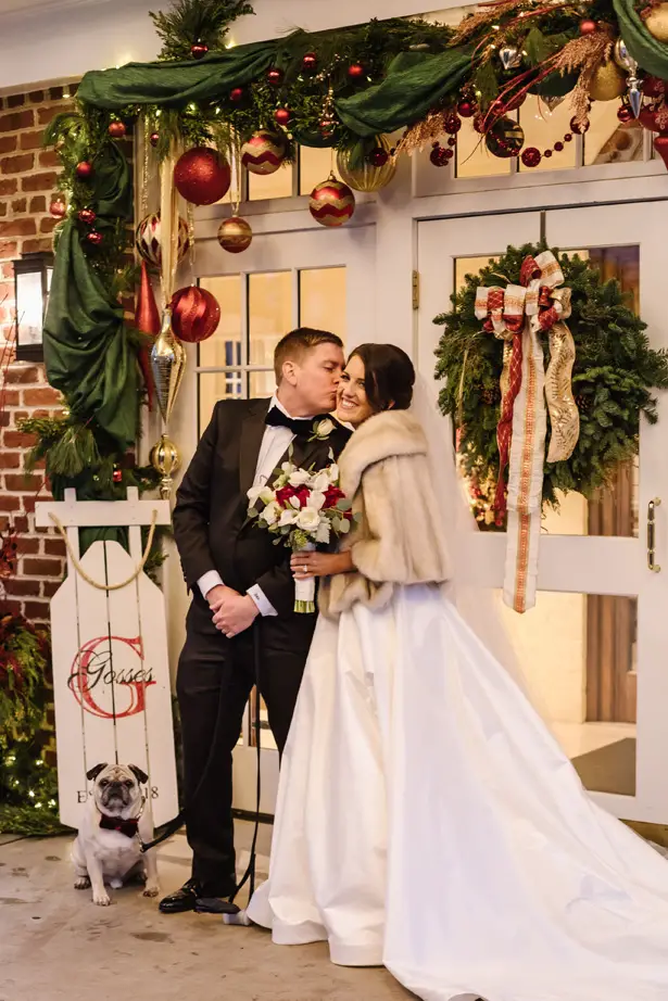 Elegant Winter Wedding Loaded With Holiday-Inspired Details - Urban Row Photography