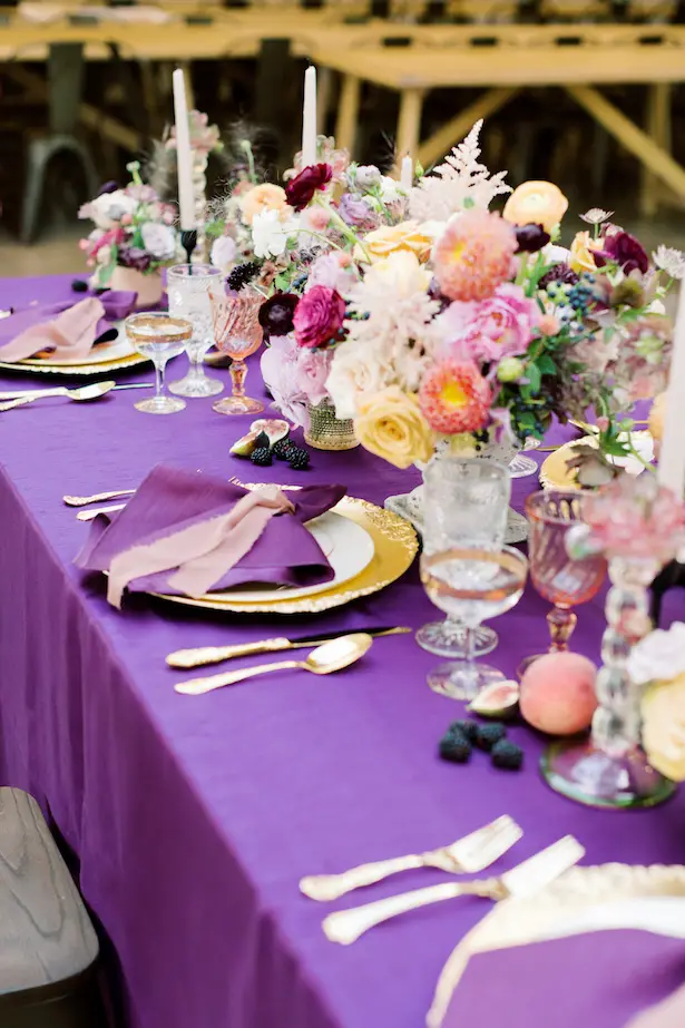 Long purple wedding tablescape - Photography: Moose Studio