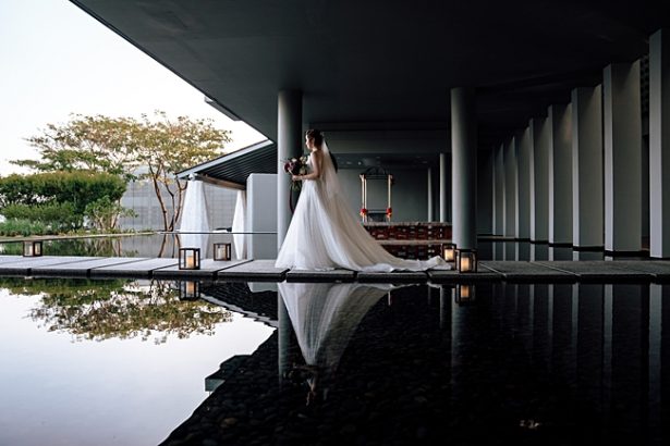 Bride and dad walking down the aisle - Madiow Photography