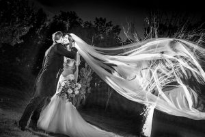 Romantic Wedding photo - Photography: Vincent Zasil