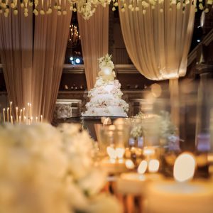 Wedding Cake table - Photography: Vincent Zasil