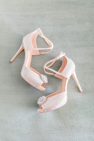 Tall wedding heels with sparkle - Photography: JBJ Pictures