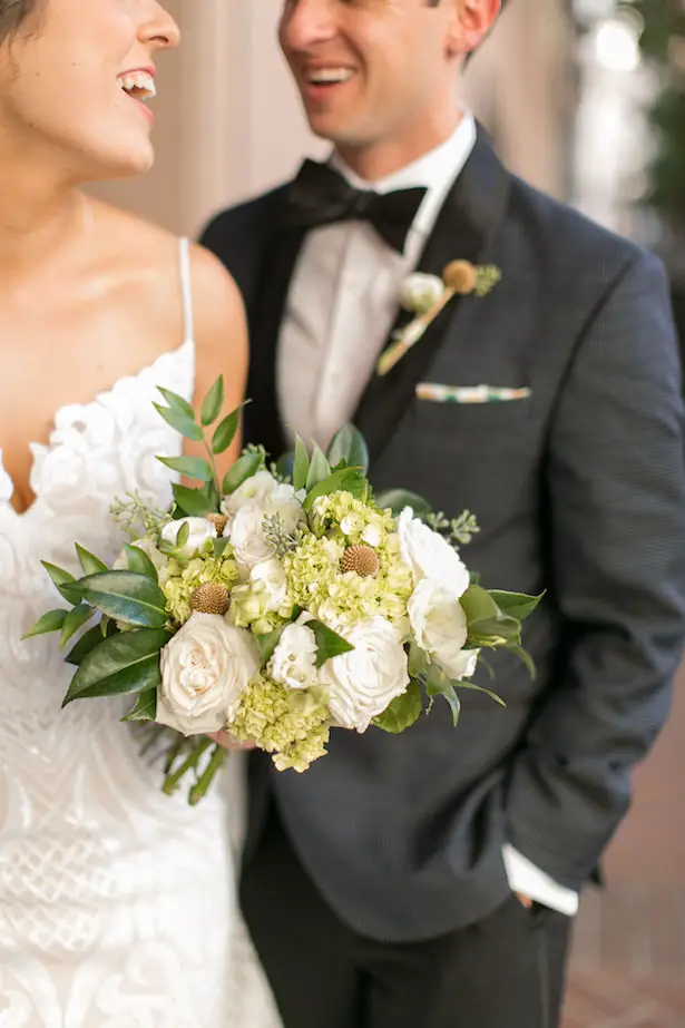 Green wedding bouquet - ARTE DE VIE Photography