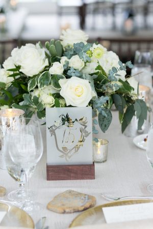 Wedding table number and low - Photography: Emilia Jane