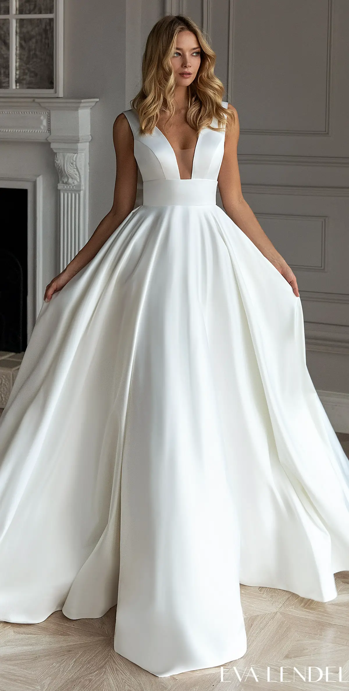 Eva Lendel Wedding Dresses 2021- Less is More Collection -Valery