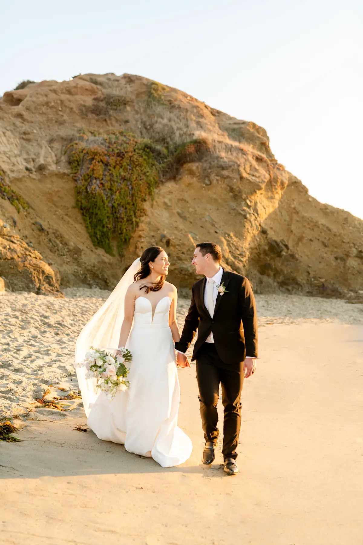 Beach wedding photos - Holly Sigafoos Photo