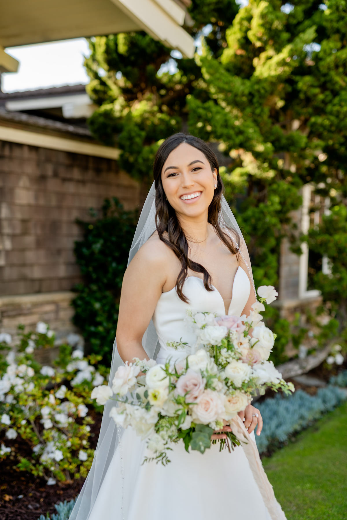 Latina Bride - Holly Sigafoos Photo