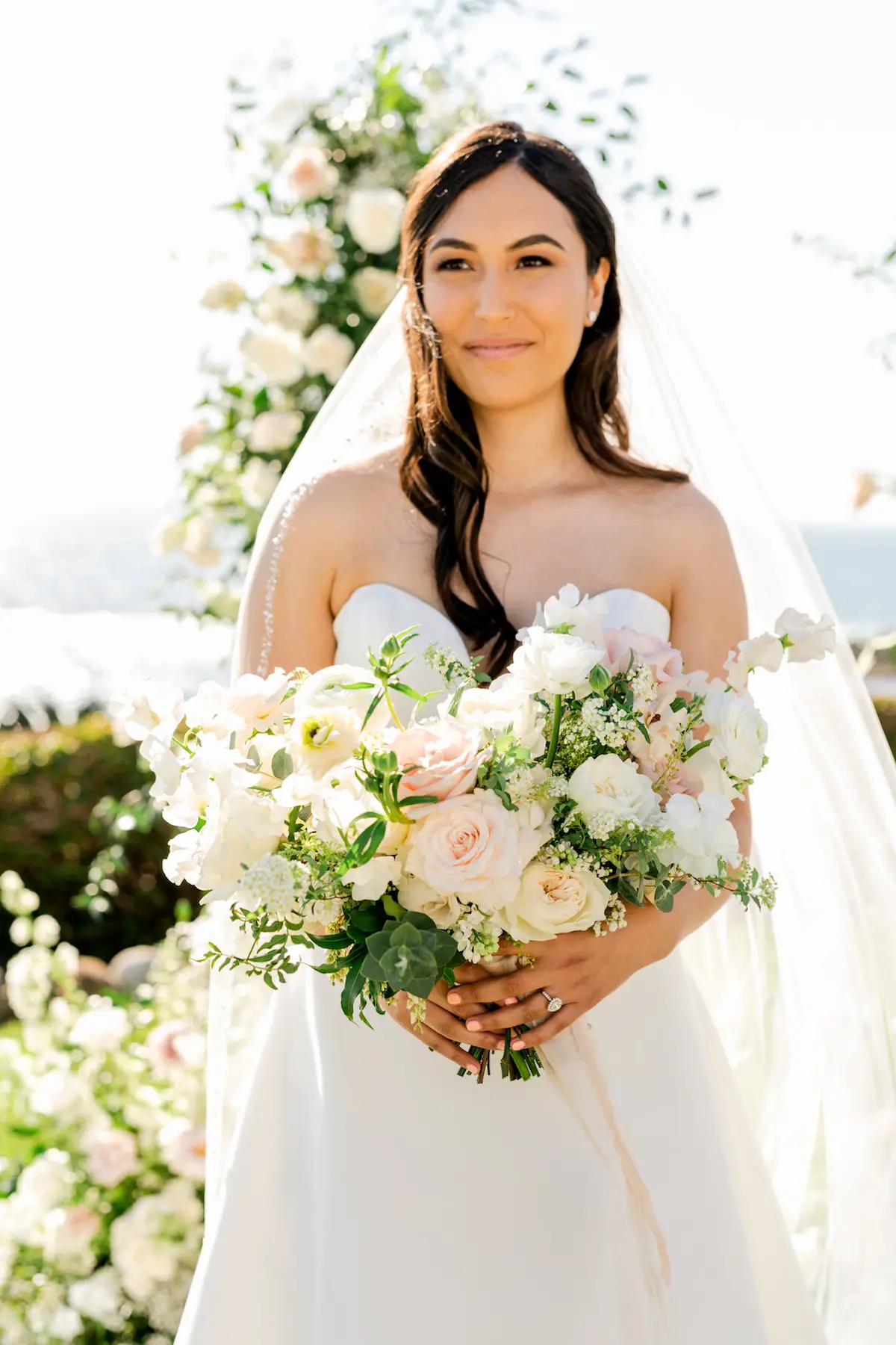 Romantic latina bride - Holly Sigafoos Photo