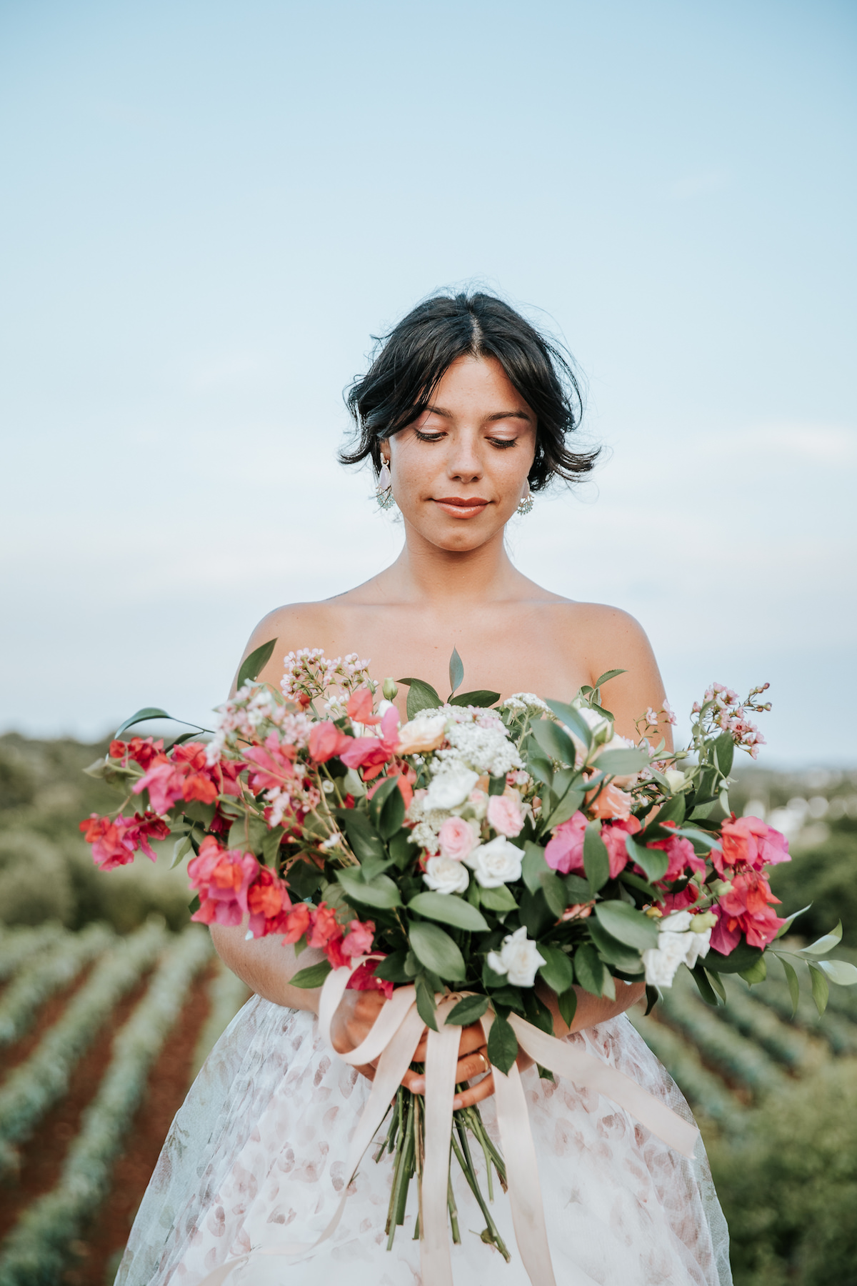 Bride and pink wedding bouquet – Antonio Lucá Photographer