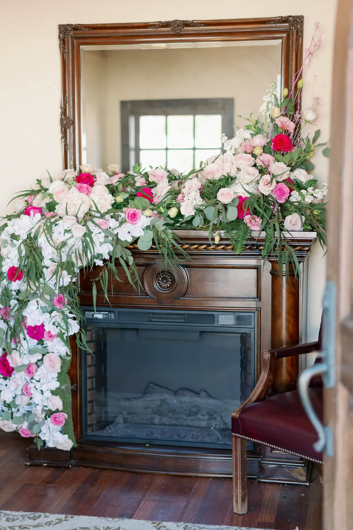 Bridal suite wedding flowers - Peony Park Photography