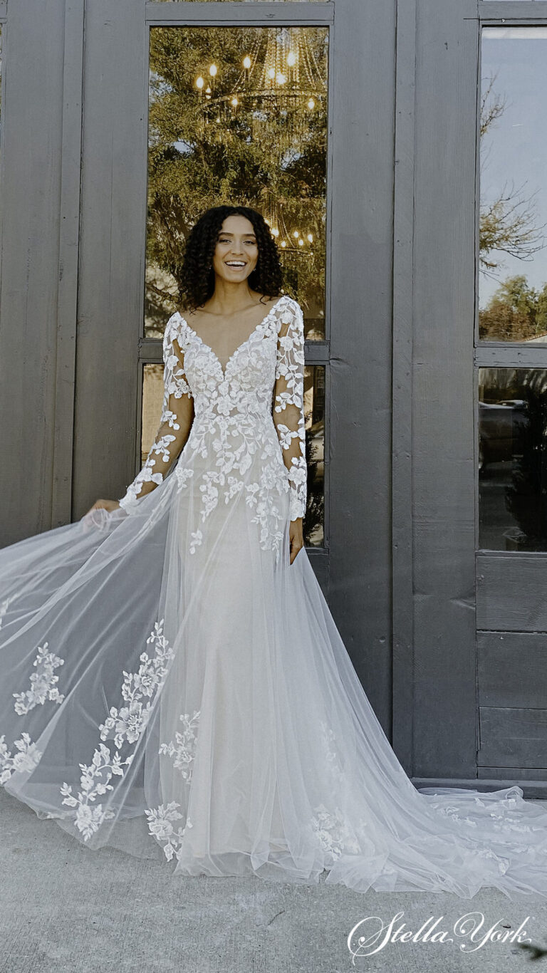 Lovely Lace Wedding Dresses from Stella York - Belle The Magazine
