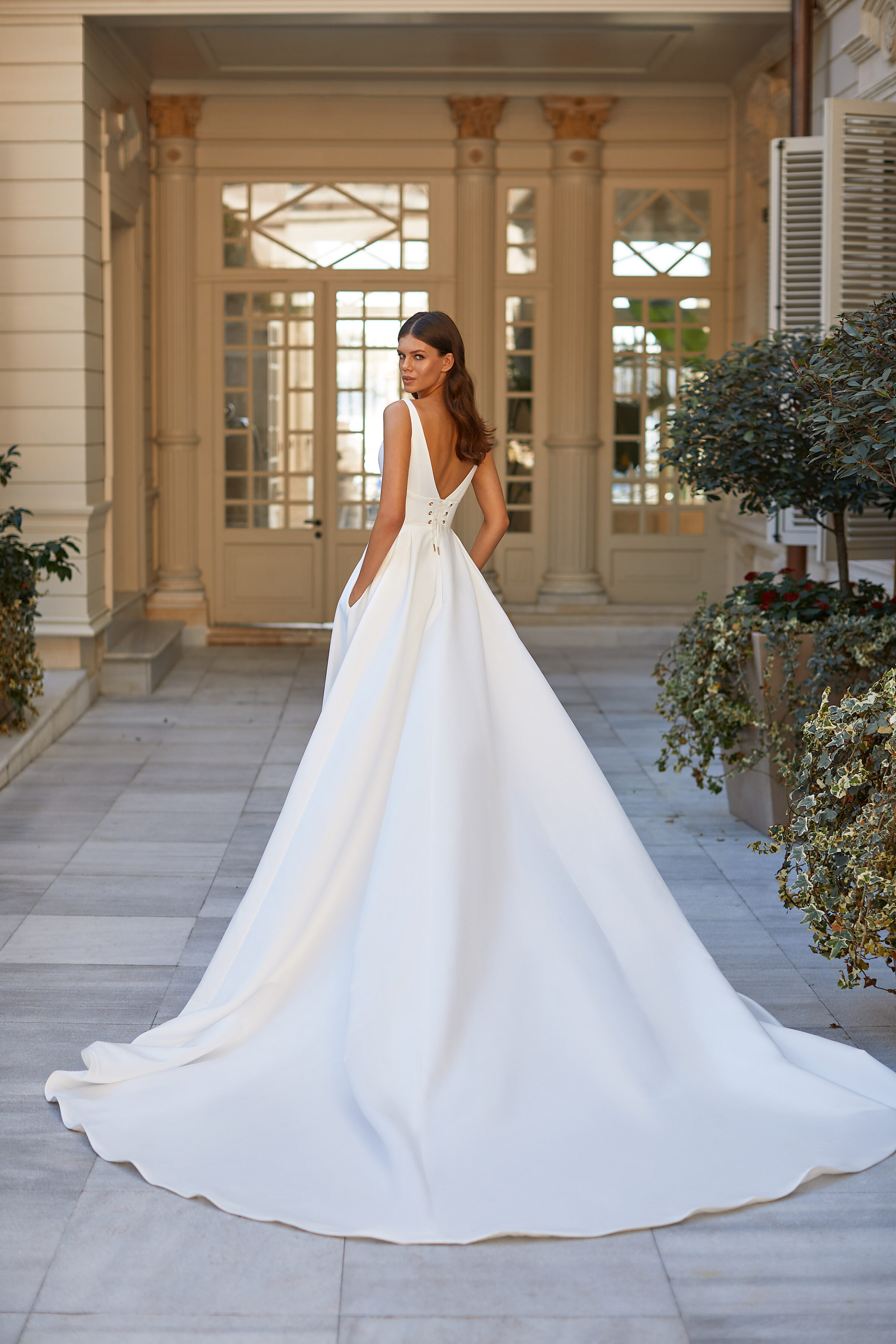 Milla Nova Wedding Dress 2022 - Paula