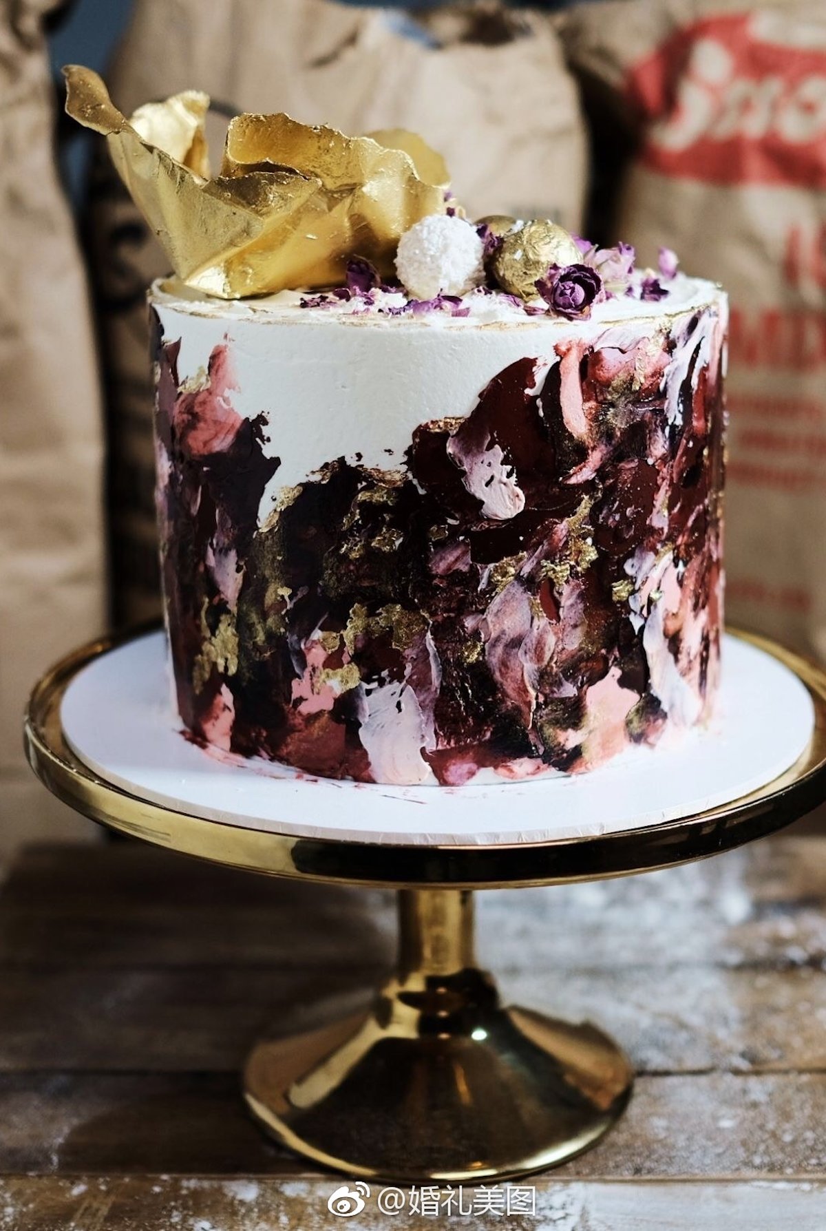 One tier wedding small cake - Buttercream Bakery
