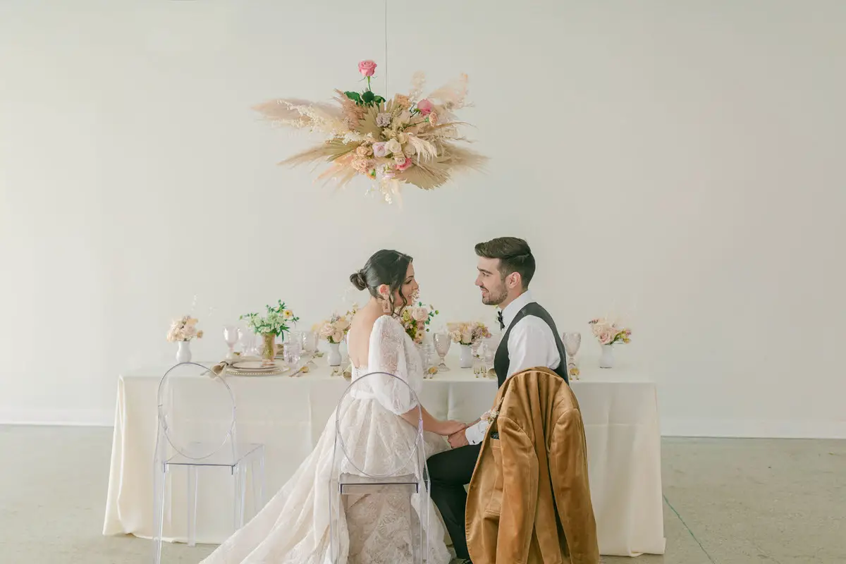 Romantic Hispanic Wedding Photo - Kiss & Say I Do Events - Lily Tapia