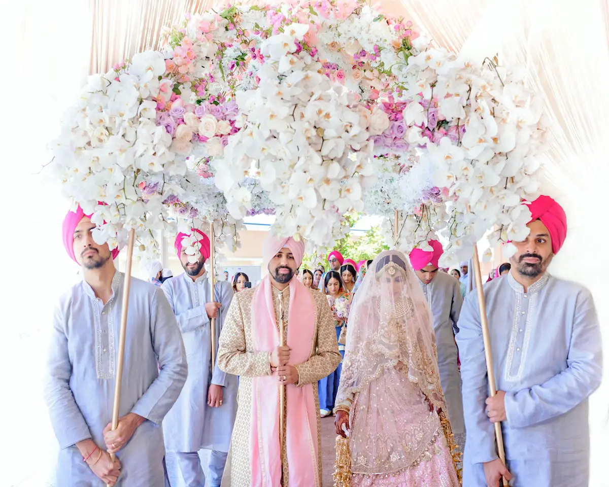 Luxury floral design Indian wedding - Flowers by Edgar