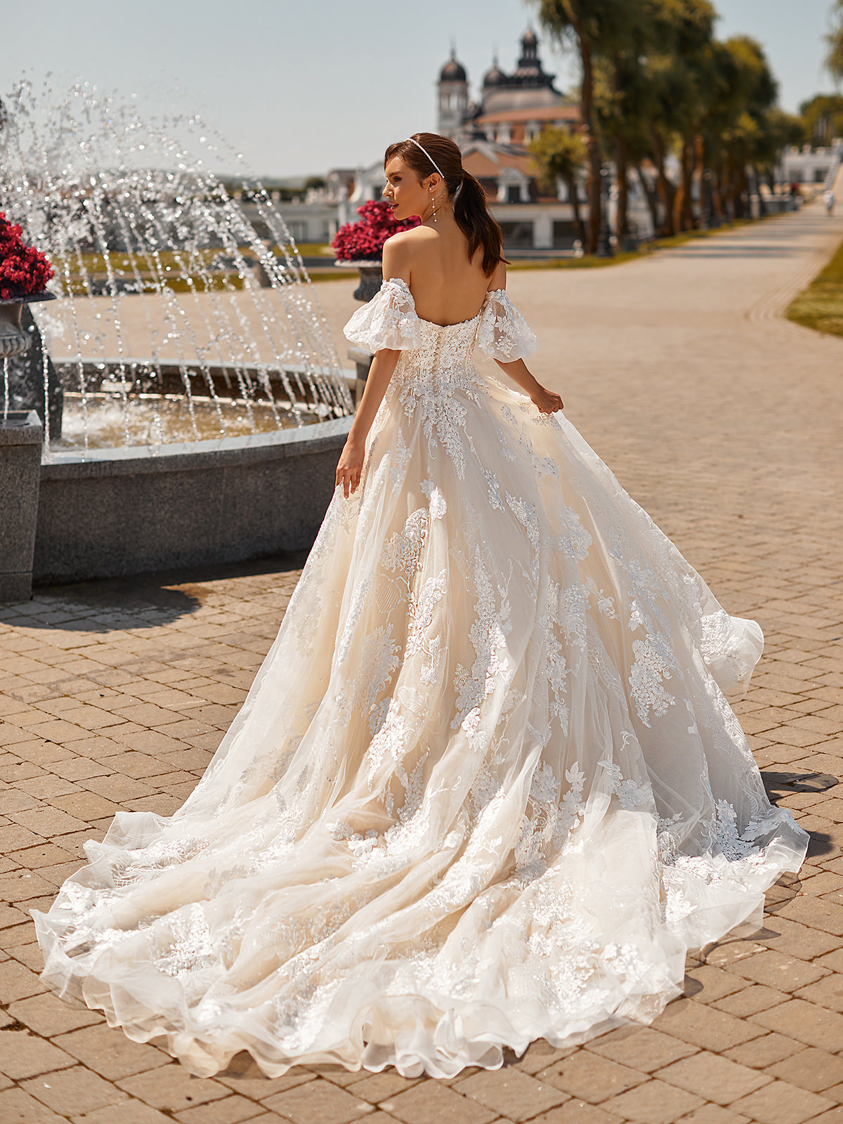 Val Stefani Wedding Dress 2022 - D8285