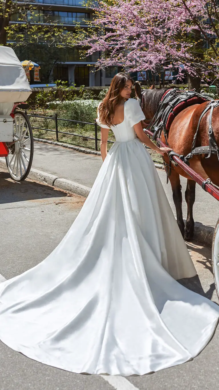 WONÁ Concept Wedding Dresses 2022 - Bronte
