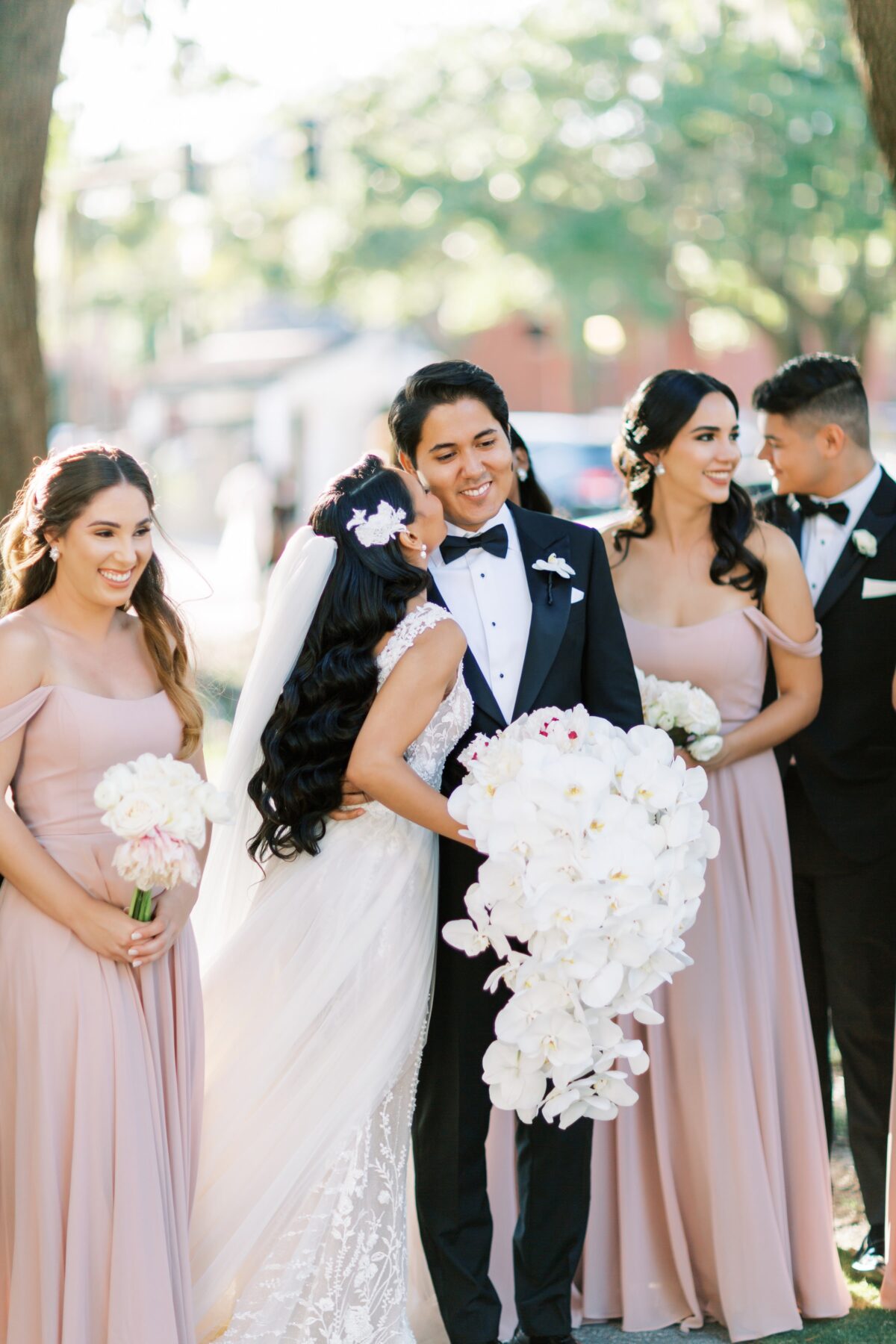 Black tie wedding party photo - Photography: Brooke Images