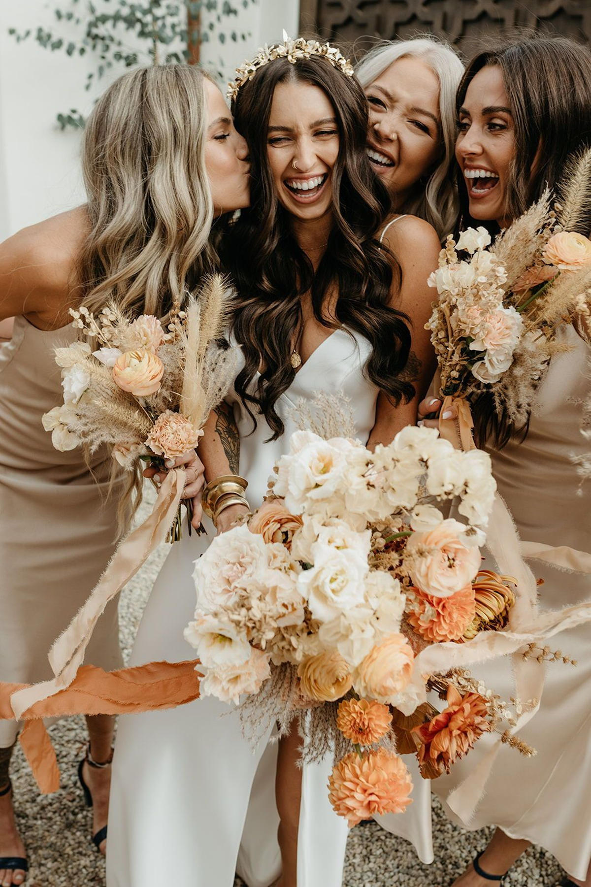Neutral fall wedding colors bridesmaids - Photography: Laurken Kendall