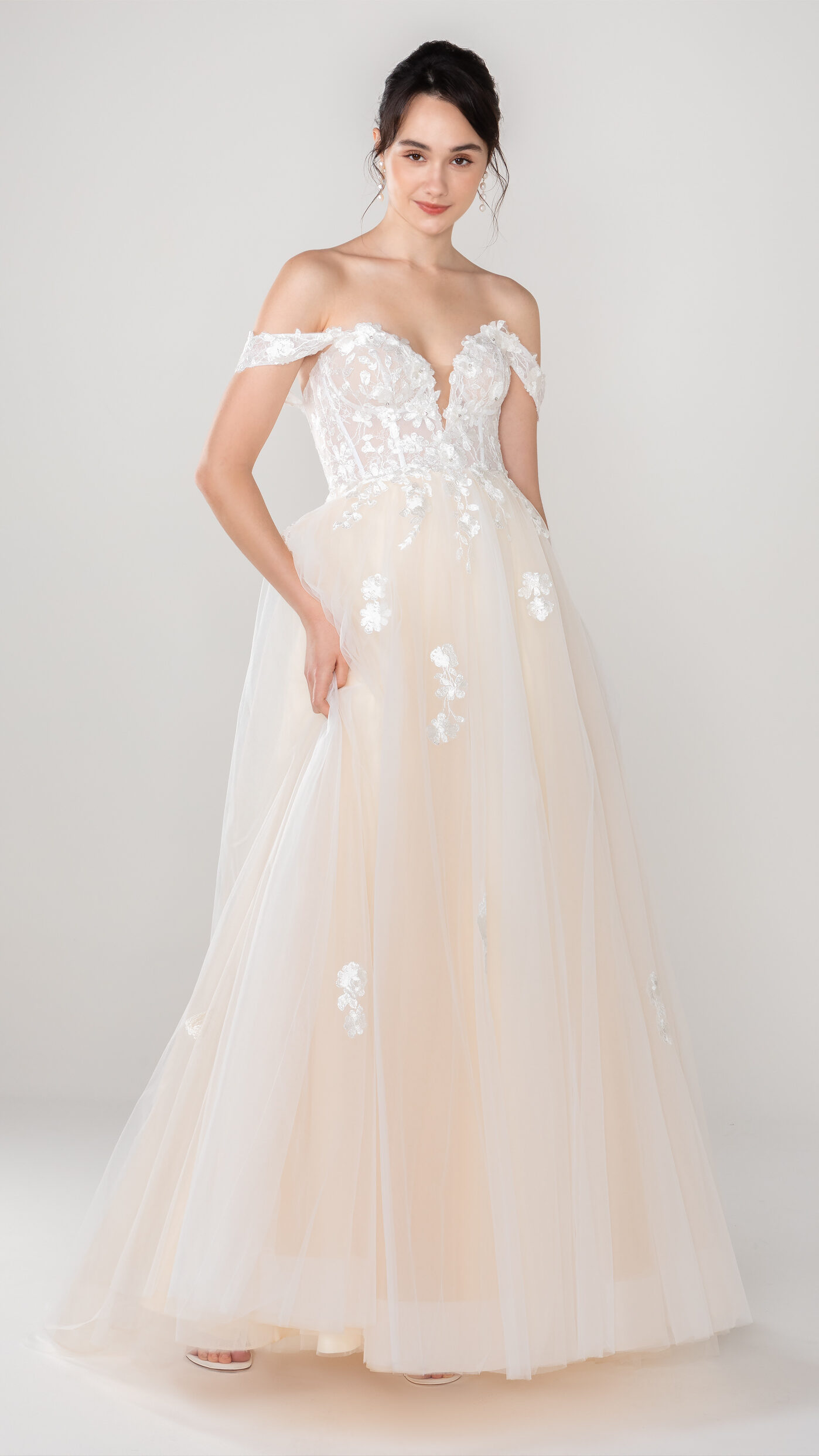 Romantic Wedding Dresses by Cocomelody - CW2536 | ANIKA