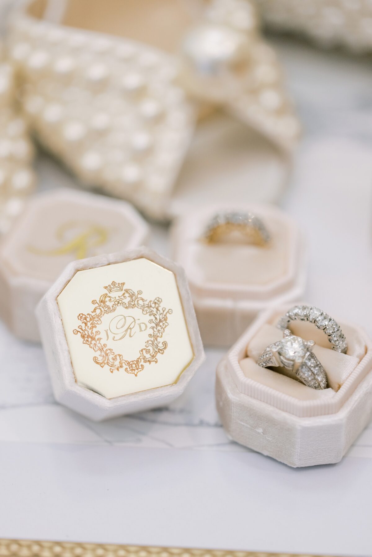 Wedding rings - Photography: Brooke Images