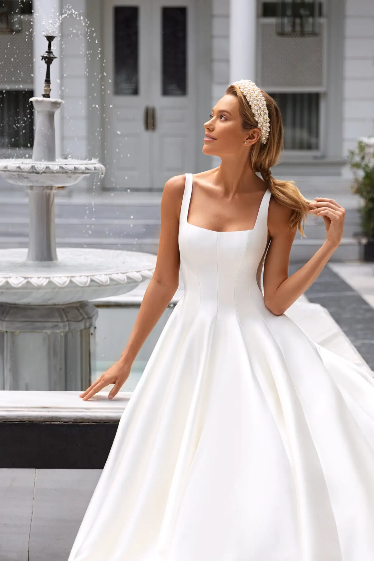 Daria Karlozi Wedding Dresses 2022 - Style: ALYSEE