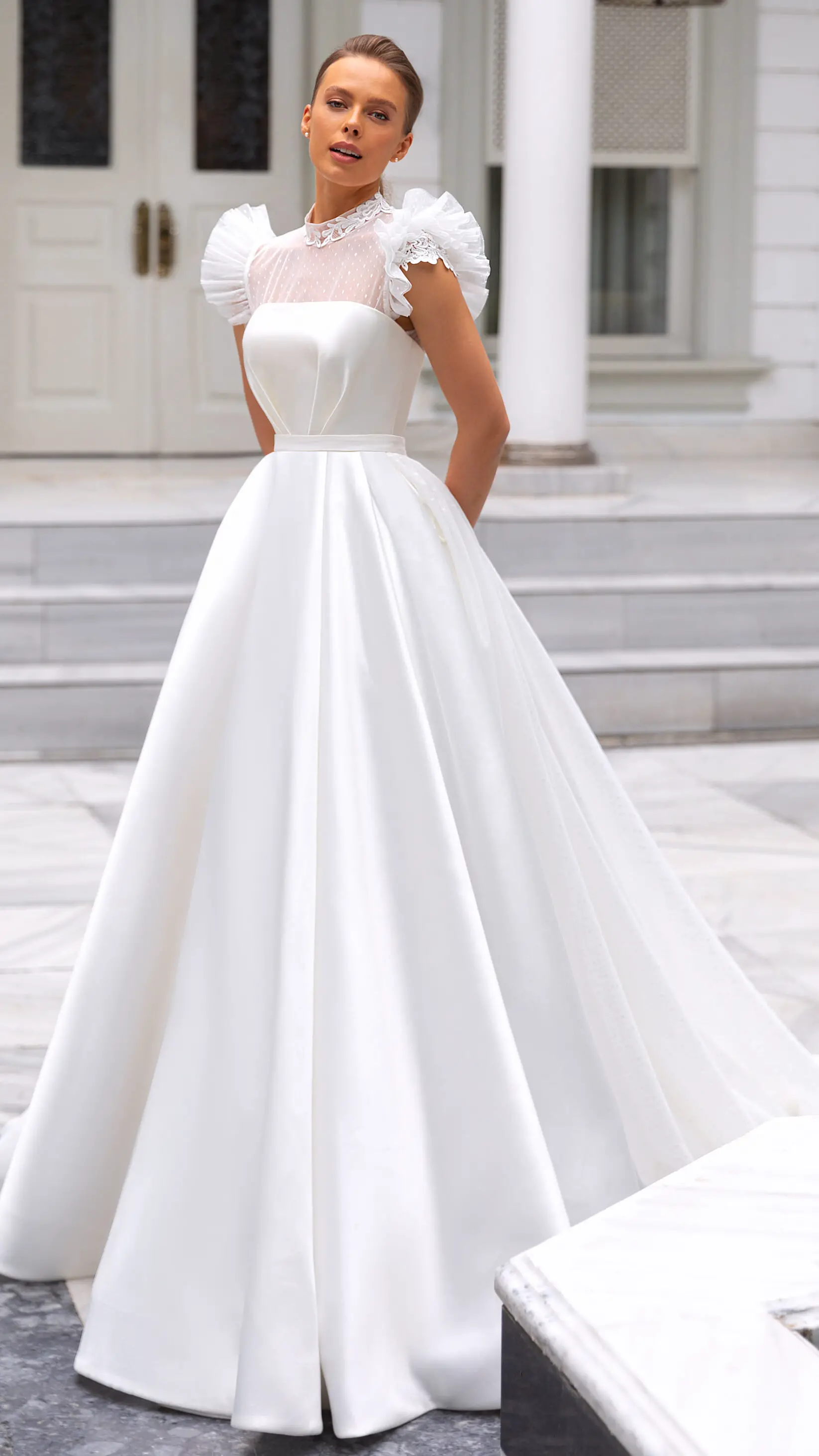 Daria Karlozi Wedding Dresses 2022 - Style: Monara